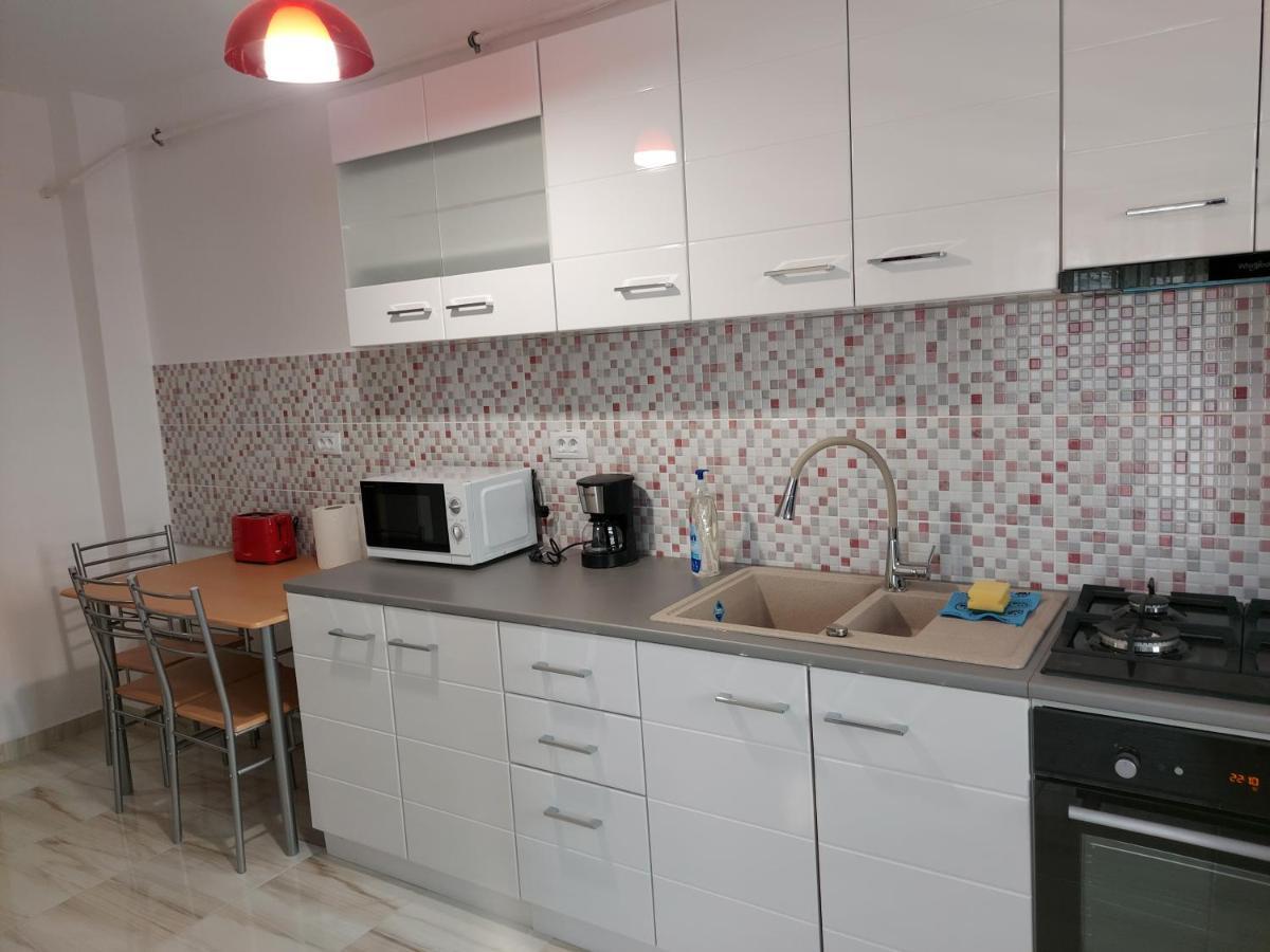 Appartamento Bya Brown Valea Lupului  Esterno foto