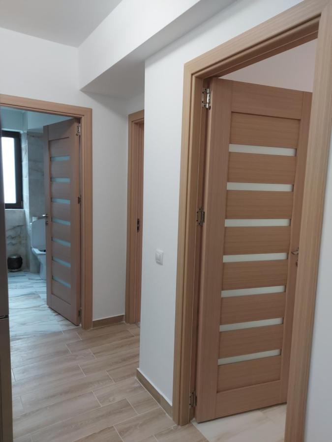 Appartamento Bya Brown Valea Lupului  Esterno foto