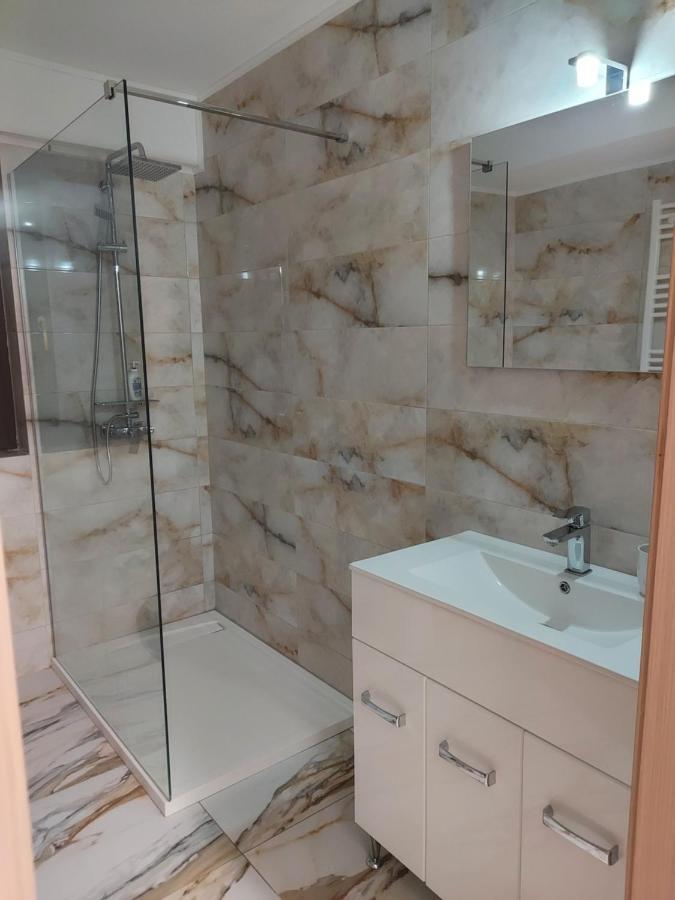 Appartamento Bya Brown Valea Lupului  Esterno foto