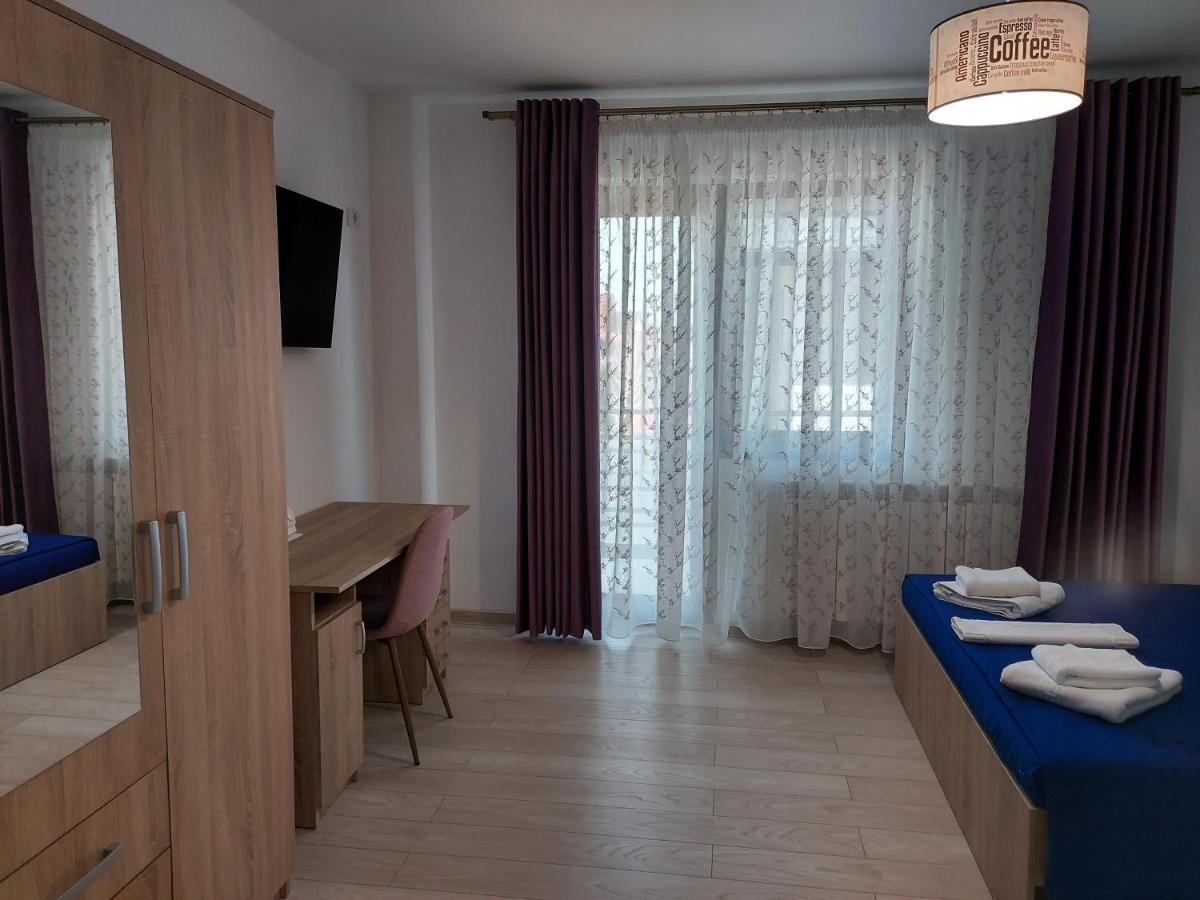 Appartamento Bya Brown Valea Lupului  Esterno foto