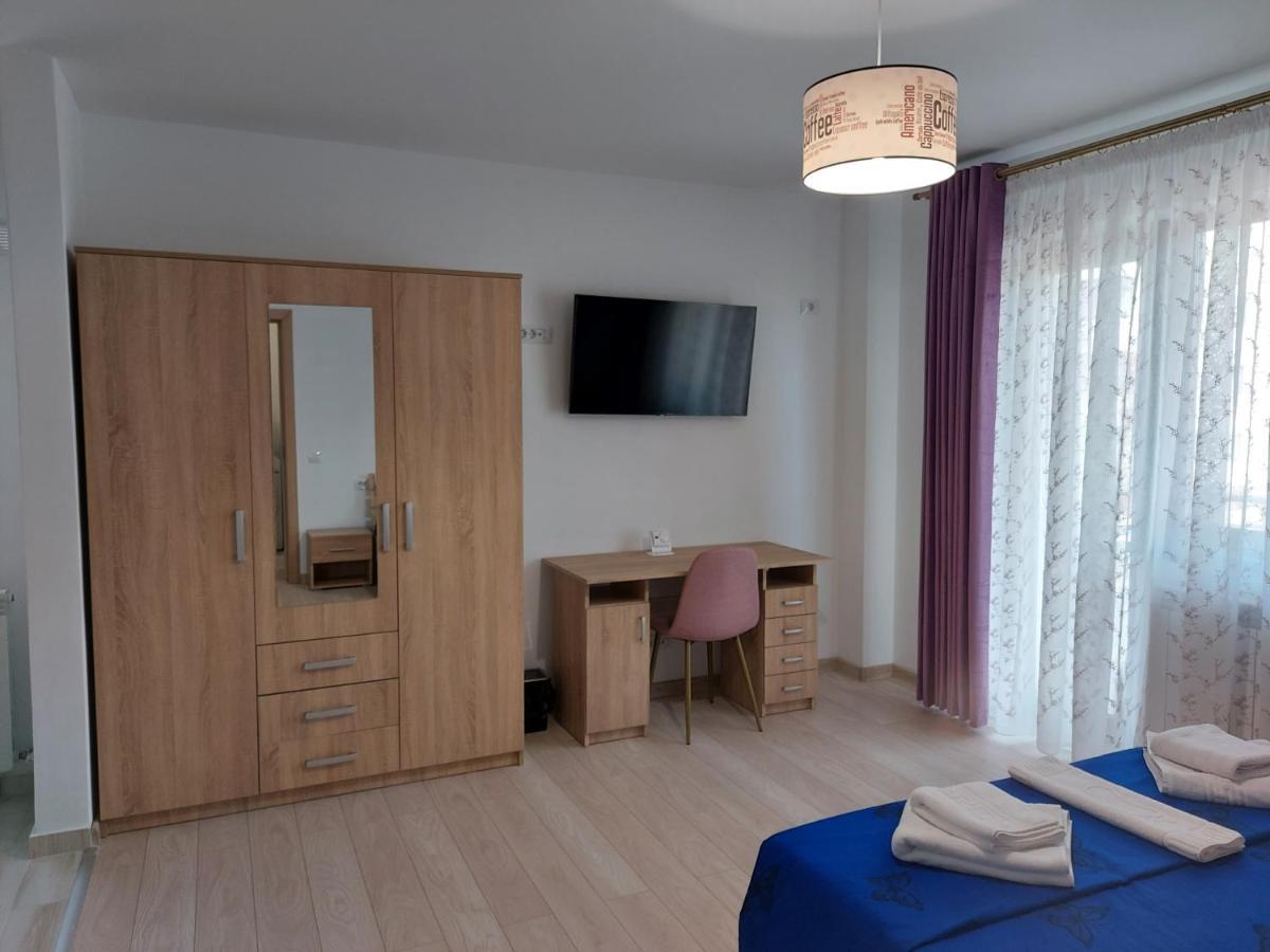 Appartamento Bya Brown Valea Lupului  Esterno foto