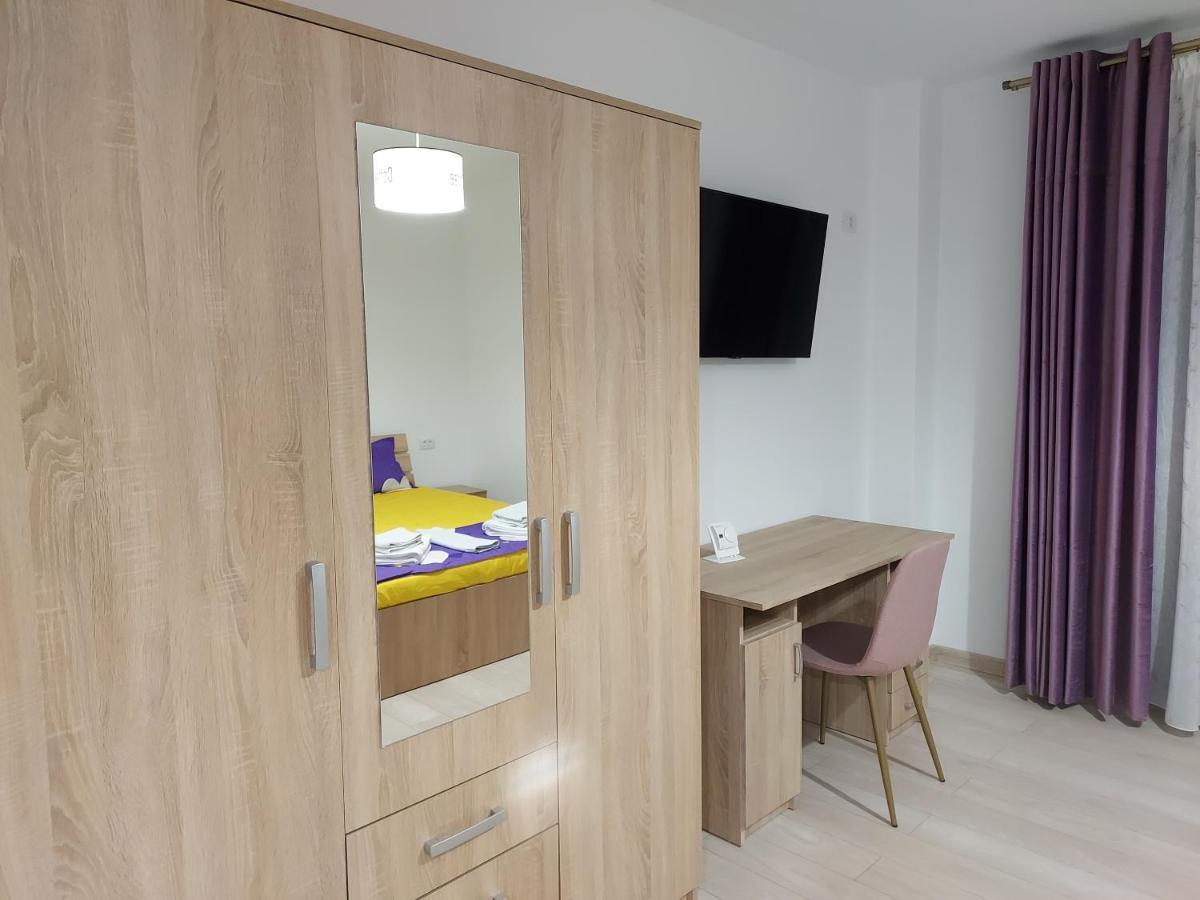 Appartamento Bya Brown Valea Lupului  Esterno foto